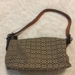 Authentic Coach Signature Purse - GREAT COND!!!